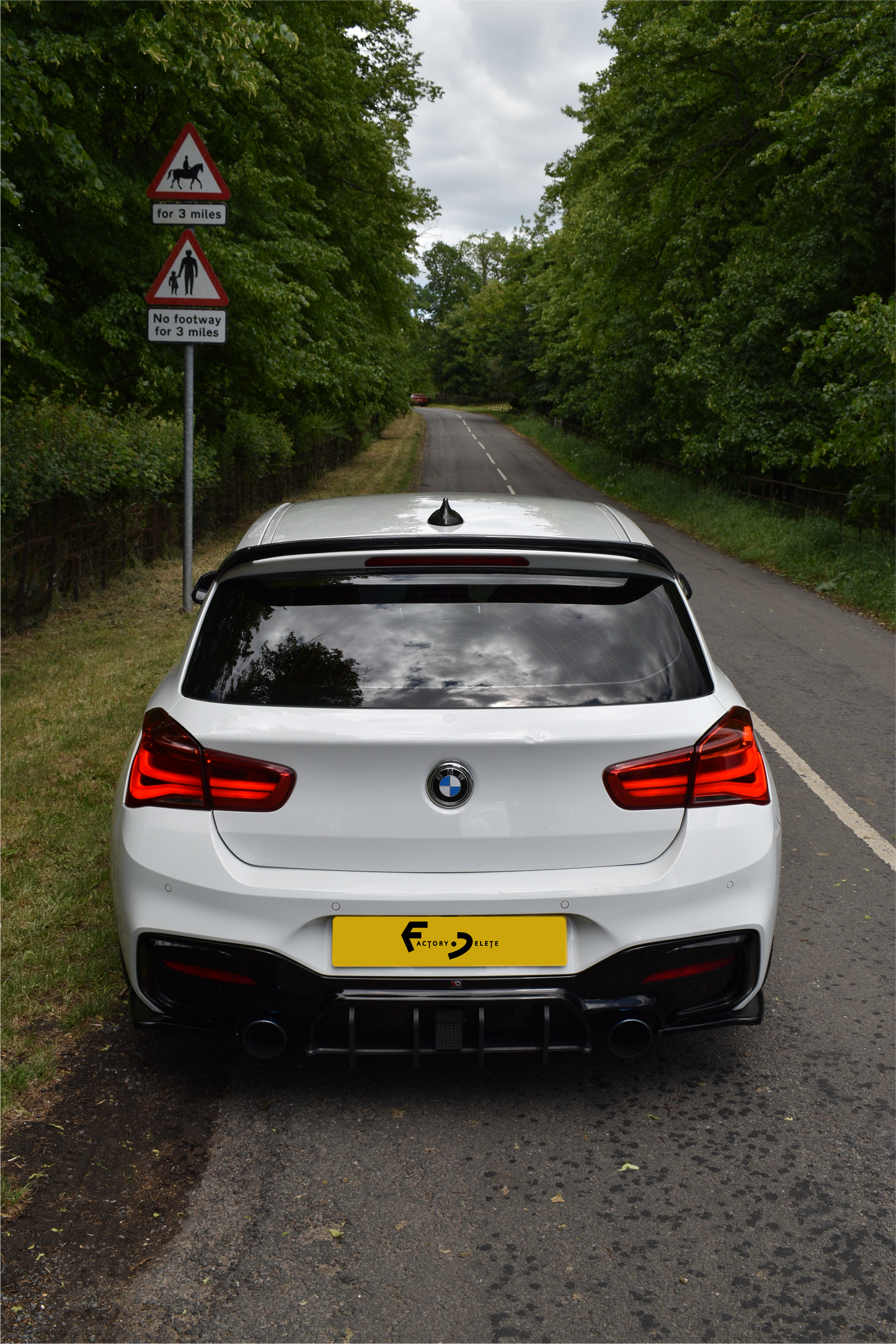 1 Series - F20 / F21 Wiper Blade Delete
